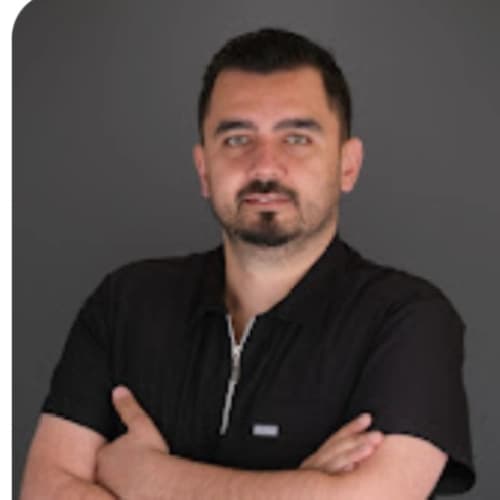 Uzm. Dr. Dt. Mustafa Göktürk