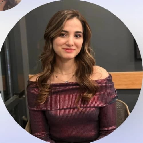 Dt. Şenay Akkaya Profil Fotoğrafı