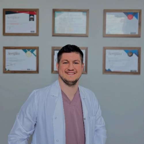 Dt. Murat Öztürk