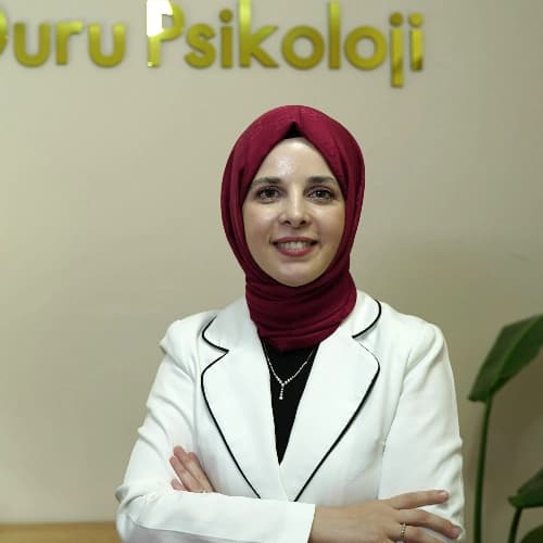 Klinik Psikolog F. Nur Konukpay Aşağıdağ Profil Fotoğrafı