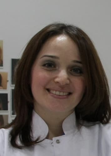 Dt. Özlem Acar Profil Fotoğrafı