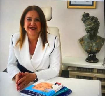 Dr. Arzu Kurtoğlu Profil Fotoğrafı