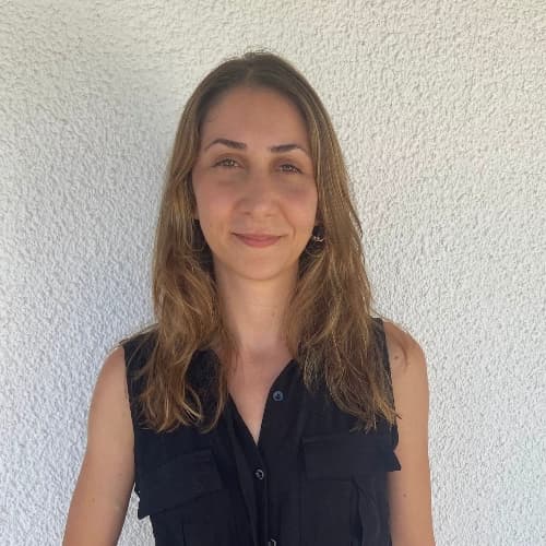 Klinik Psikolog Özge Göz Profil Fotoğrafı