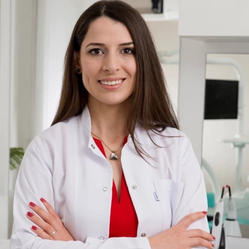 Dt. Nazmiye Memiş Elmacı