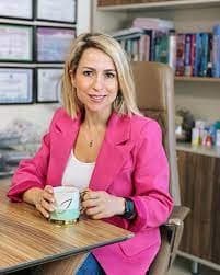 Uzm. Dr. Işkın Namdar Uzeken Profil Fotoğrafı