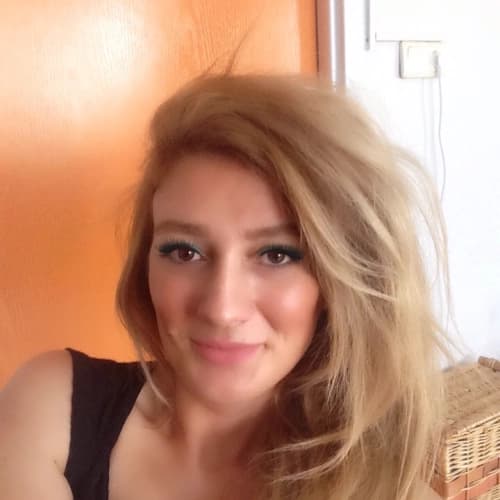 Fzt. Damla Sümer Erdil