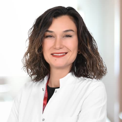 Op. Dr. Özlem Yüksel Coşar Profil Fotoğrafı