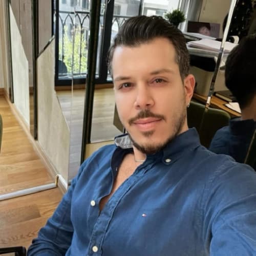 Dr. Onur Karaörs
