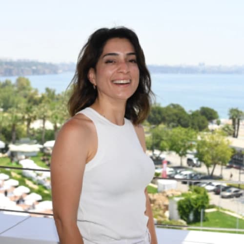 Doç. Dr. Özlem Yayıcı Köken Profil Fotoğrafı