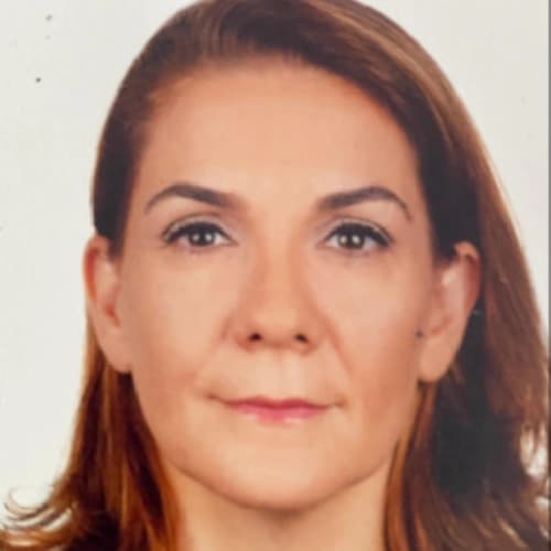 Dr. Oya Güçlü Profil Fotoğrafı