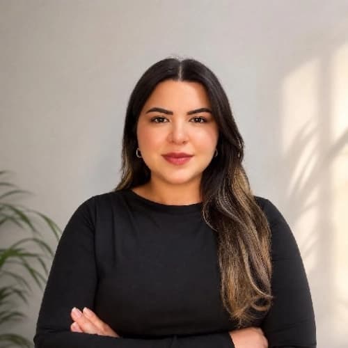 Fzt. Yasemin Çay Profil Fotoğrafı