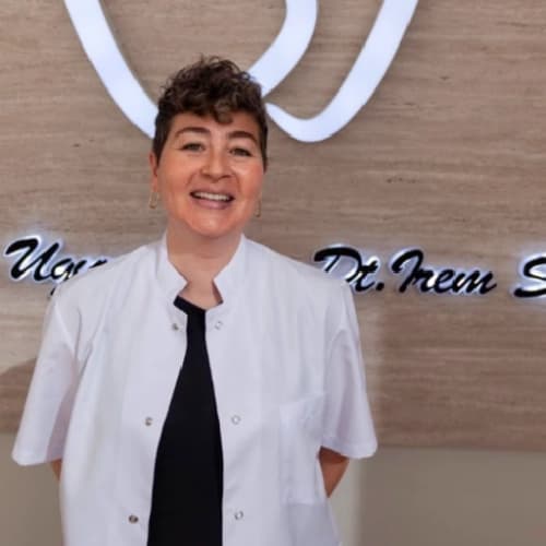 Dt. İrem Sözüer