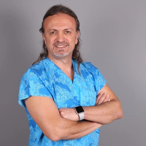 Op. Dr. Hakan Kadirağa