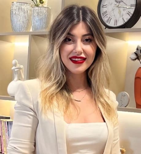 Uzm. Dr. Şerife Aslan Profil Fotoğrafı