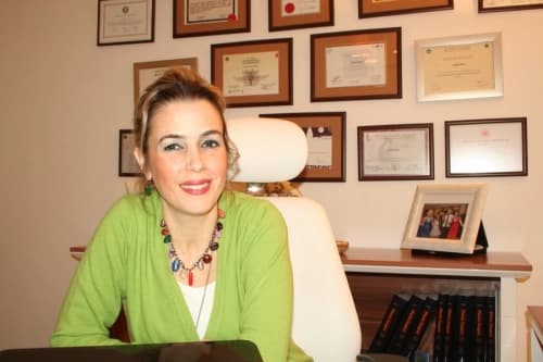 Op. Dr. Defne Erkara Profil Fotoğrafı