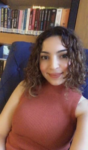 Klinik Psikolog Ayşegül Çaltek Profil Fotoğrafı