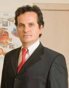 Op. Dr. Mustafa Karakoç Profil Fotoğrafı