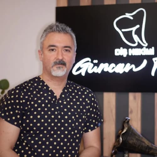 Dt. Gürcan Topuz Profil Fotoğrafı