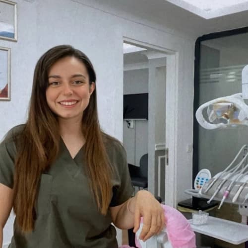 Dt. Öznur Özkan Profil Fotoğrafı