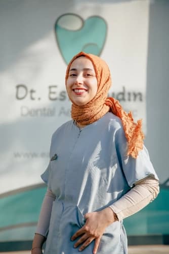 Dt. Esra Aydın Profil Fotoğrafı