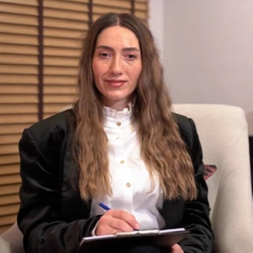 Klinik Psikolog İlknur Çalışkan Köse Profil Fotoğrafı