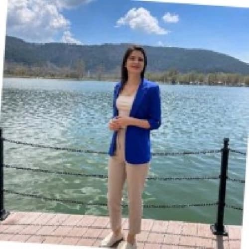 Dt. Aslıhan Kulaşen Türkkahraman Profil Fotoğrafı