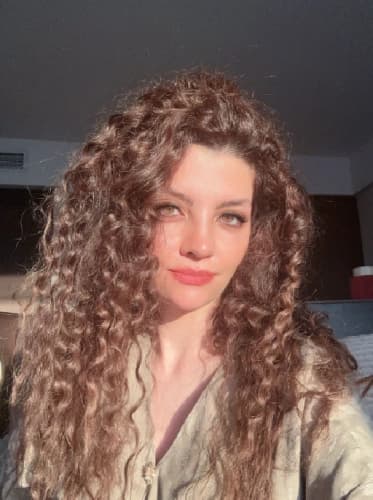 Uzm. Dr. Aida Berenjian Profil Fotoğrafı