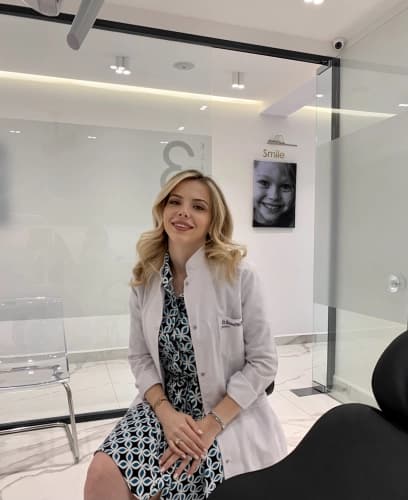 Dt. Buse Cengiz Profil Fotoğrafı