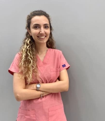 Uzm. Dt. Tutku Koçak Şahin Profil Fotoğrafı