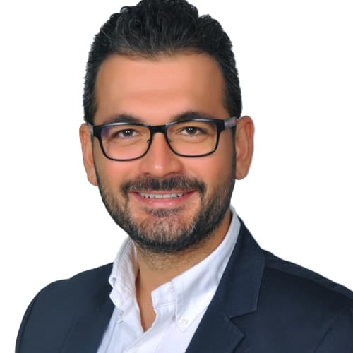 Dr. Dt. A. Selhan Kaya Profil Fotoğrafı