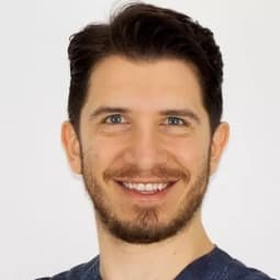 Dt. Arda Hacarlıoğlu Profil Fotoğrafı