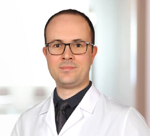 Uzm. Dr. Niyazi Volkan Demircan