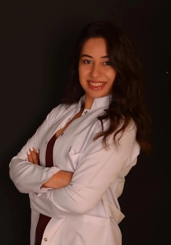 Dt. Melike Çağla Kılınçaslan Profil Fotoğrafı