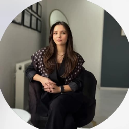 Dr. Hülya Özge Şahin Profil Fotoğrafı