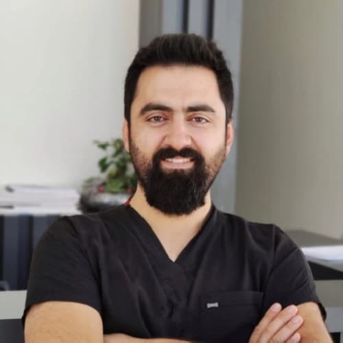 Uzm. Dt. Emrah Mansuroğlu