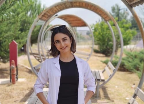 Dt. Zeynep Karatepe Profil Fotoğrafı