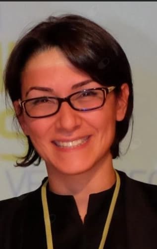 Dr. Altunay Ağaoğlu Profil Fotoğrafı