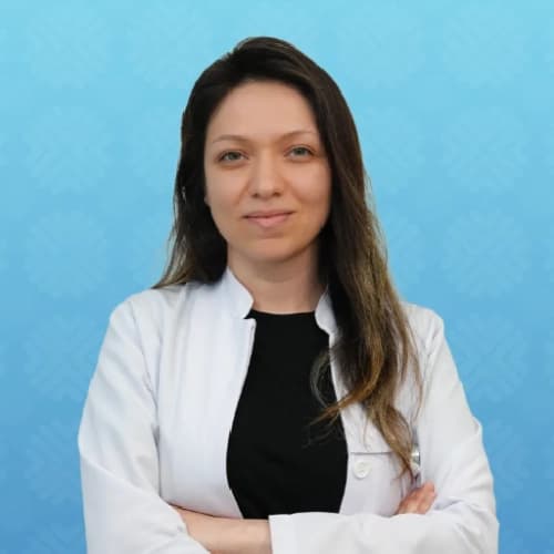 Uzm. Dr. Dt. Ebrar Ersarı Şaman