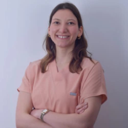 Dt. Zeynep Serra Yerekonmaz