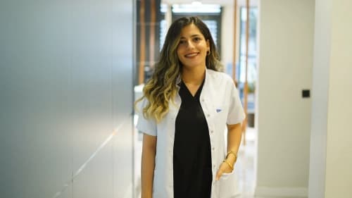 Dt. Özge Demir Kütahneci Profil Fotoğrafı