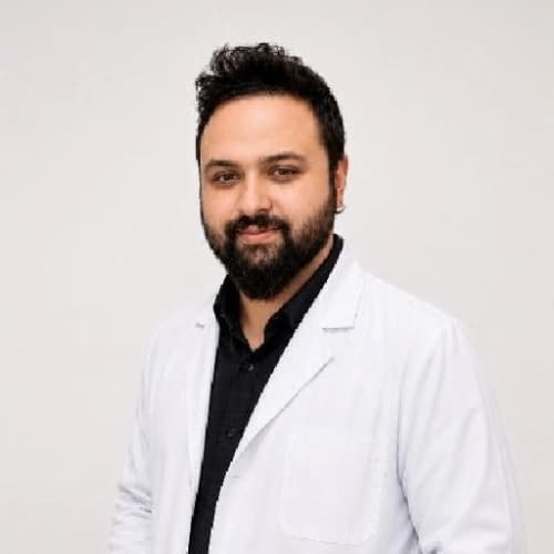 Uzm. Dr. Mert Van Profil Fotoğrafı
