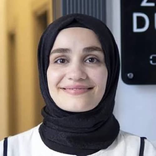 Dr. Zehra Duman