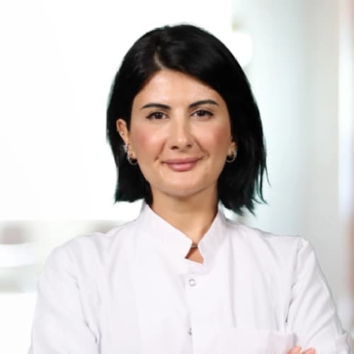 Op. Dr. Özge Sever Profil Fotoğrafı