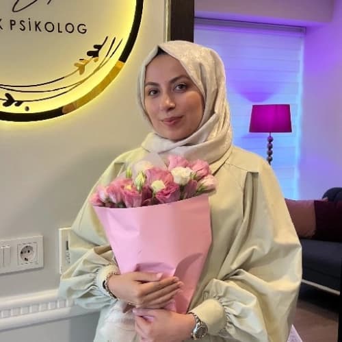 Klinik Psikolog Arzu Ünal Profil Fotoğrafı
