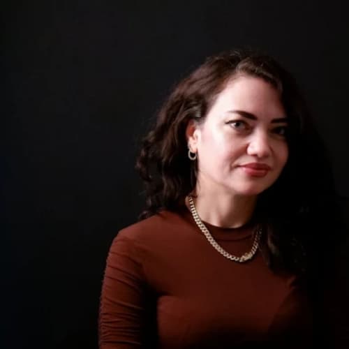Op. Dr. Emine Şakalar
