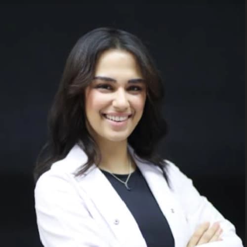 Dt. Busenur Polat Profil Fotoğrafı