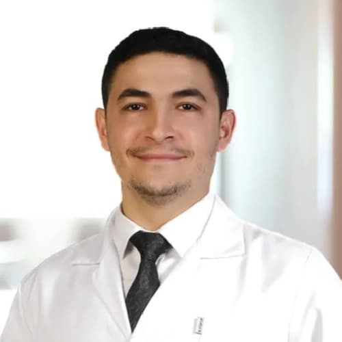 Op. Dr. Ahmet Taha Karakuzu