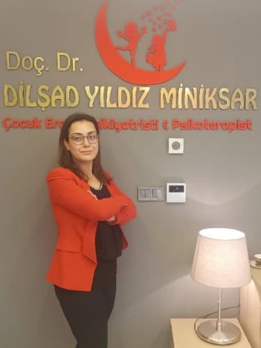 Doç. Dr. Dilşad Yıldız Miniksar Profil Fotoğrafı