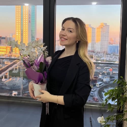 Dyt. Hilal Özden