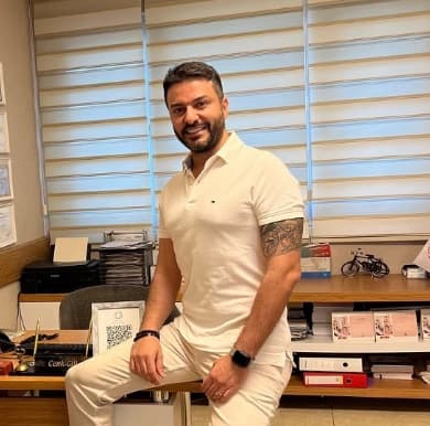 Uzm. Dr. Cenk Gül Profil Fotoğrafı